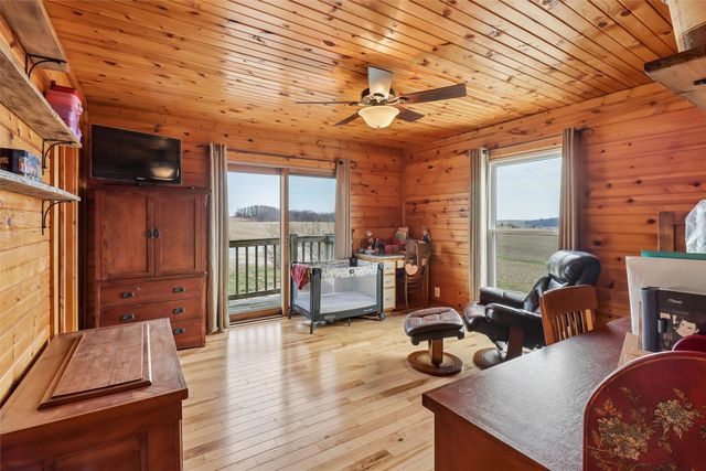 7812 & 7824 N 67th Avenue E, Kellogg, IA 50135