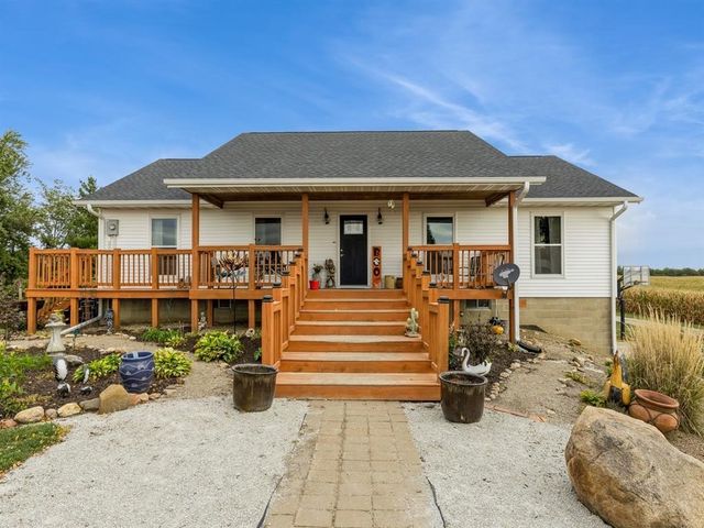 7812 & 7824 N 67th Avenue E, Kellogg, IA 50135