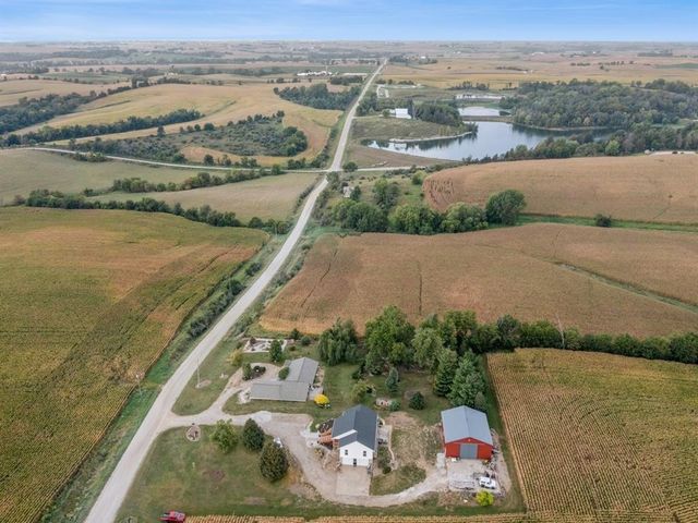7812 & 7824 N 67th Avenue E, Kellogg, IA 50135