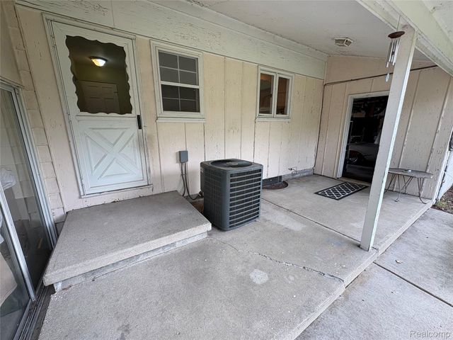 3125 Elk Street, Port Huron, MI 48060