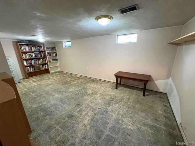 3125 Elk Street, Port Huron, MI 48060
