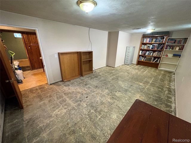 3125 Elk Street, Port Huron, MI 48060