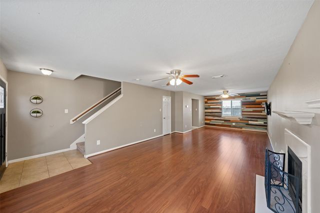 3504 Stonegate Circle, Pearland, TX 77584