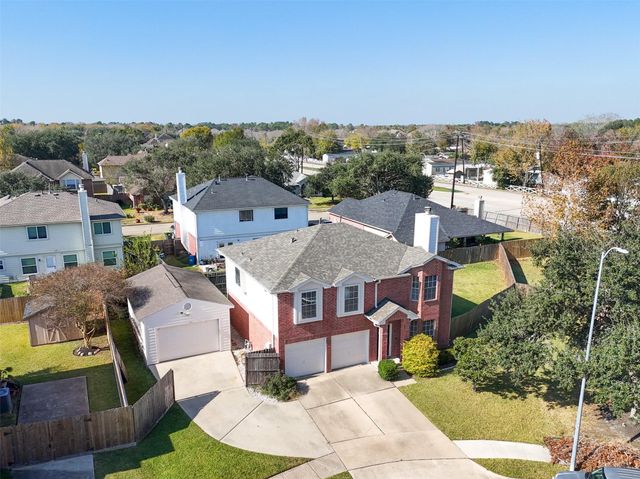 3504 Stonegate Circle, Pearland, TX 77584