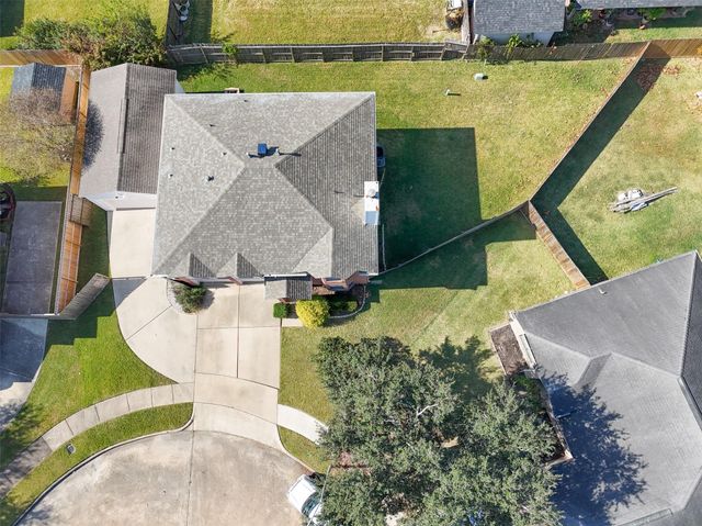 3504 Stonegate Circle, Pearland, TX 77584