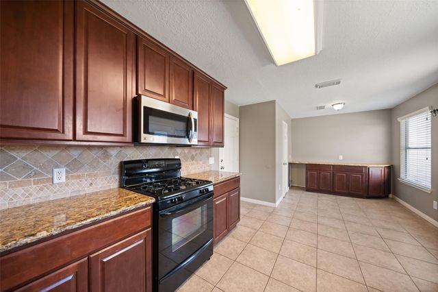 3504 Stonegate Circle, Pearland, TX 77584
