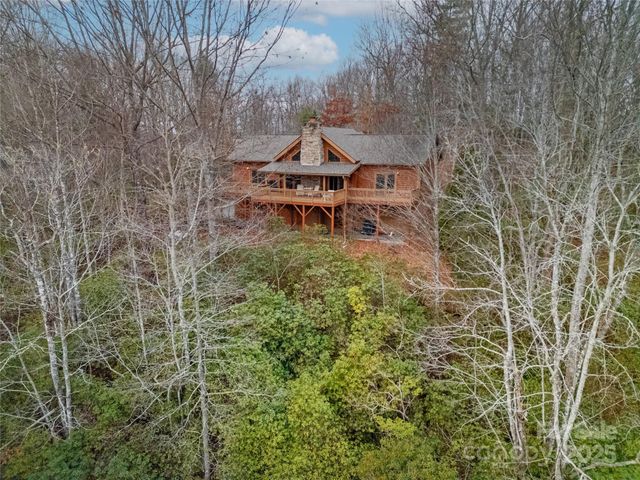 42 Tsitsi Court, Brevard, NC 28712