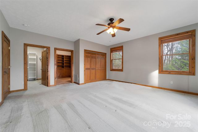 42 Tsitsi Court, Brevard, NC 28712