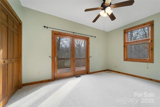 42 Tsitsi Court, Brevard, NC 28712