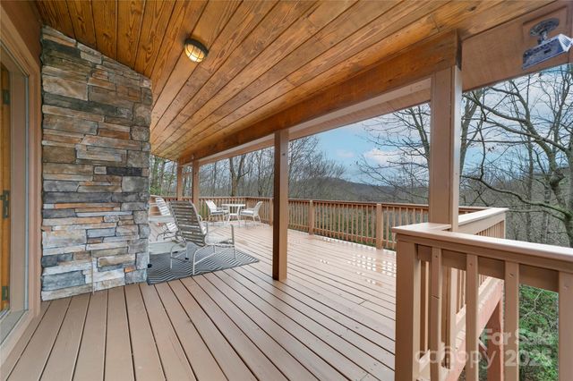 42 Tsitsi Court, Brevard, NC 28712