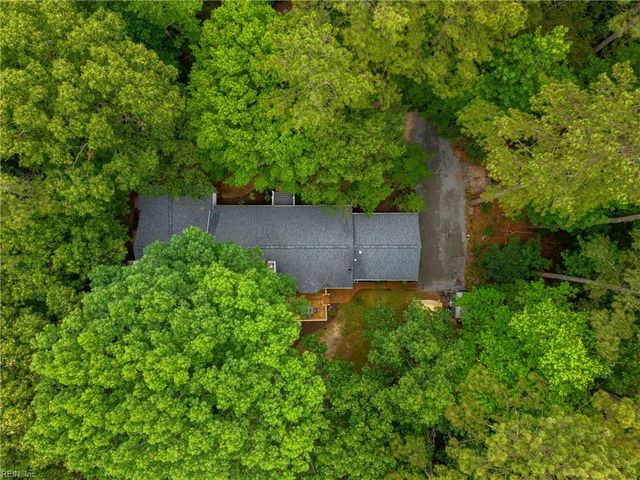 8172 Manor DR, Gloucester, VA 23061