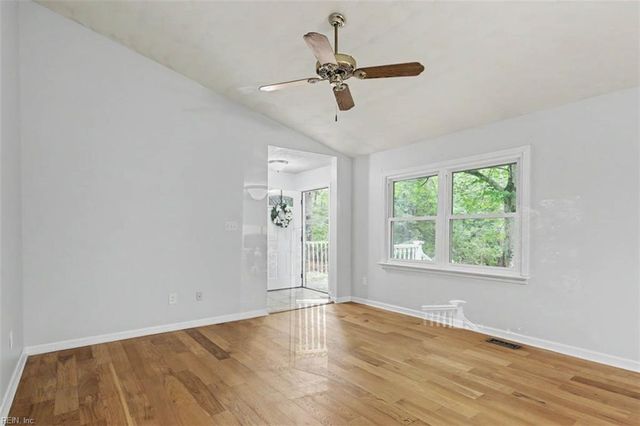 8172 Manor DR, Gloucester, VA 23061