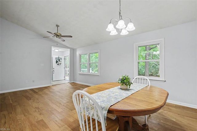 8172 Manor DR, Gloucester, VA 23061