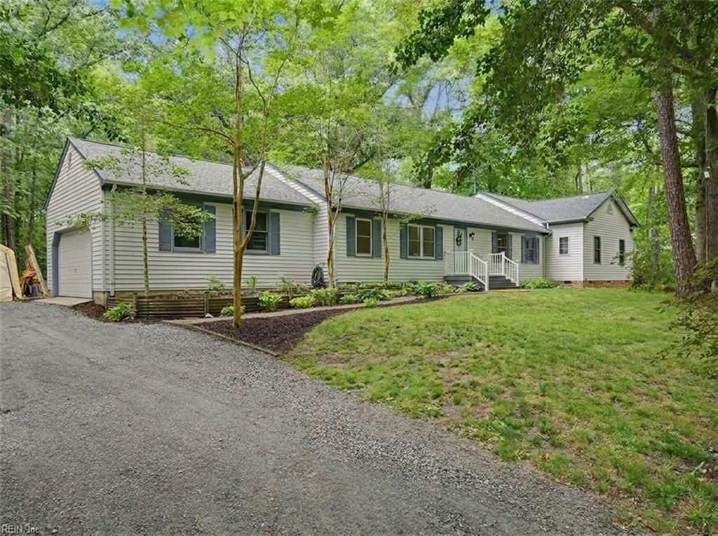 8172 Manor DR, Gloucester, VA 23061