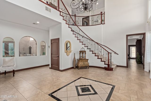 8315 E PALM Lane, Mesa, AZ 85207