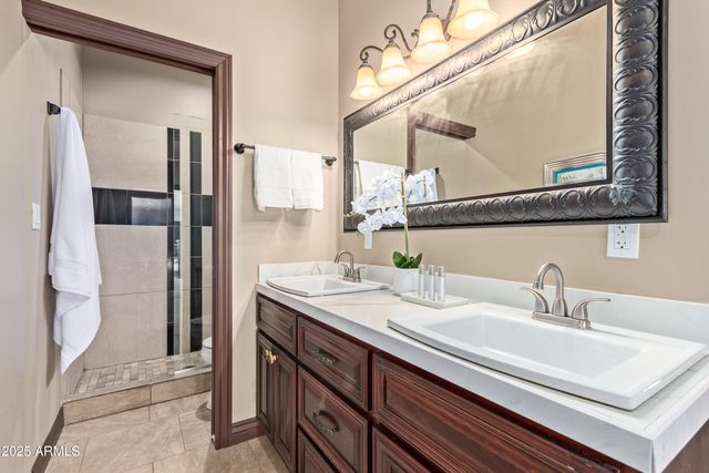 8315 E PALM Lane, Mesa, AZ 85207