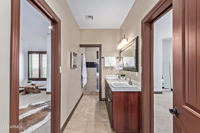 8315 E PALM Lane, Mesa, AZ 85207