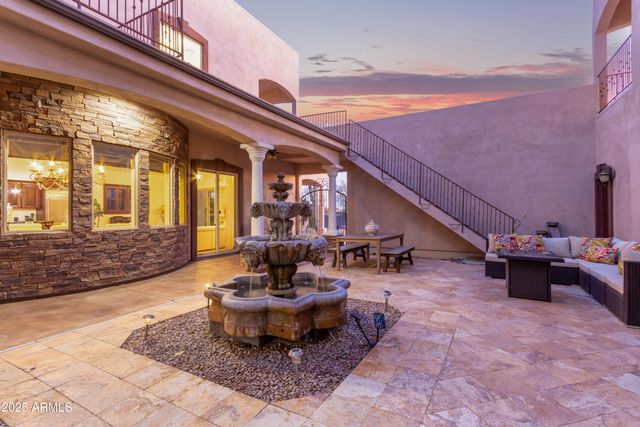 8315 E PALM Lane, Mesa, AZ 85207