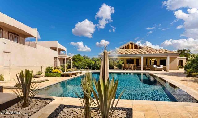 8315 E PALM Lane, Mesa, AZ 85207