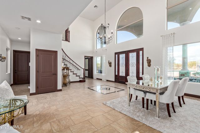 8315 E PALM Lane, Mesa, AZ 85207