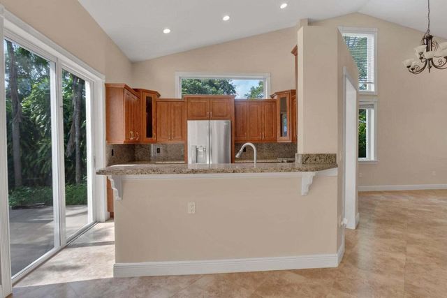 4500 SW 25th Terrace, Dania Beach, FL 33312