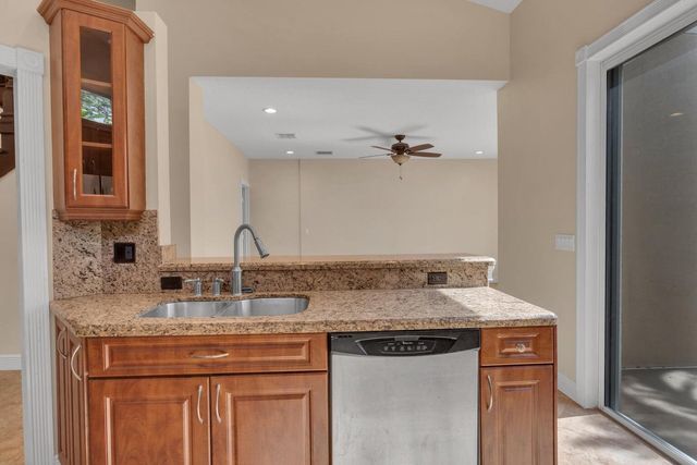 4500 SW 25th Terrace, Dania Beach, FL 33312