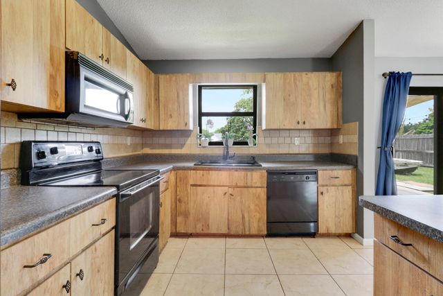 144 Bilbao Street, Royal Palm Beach, FL 33411