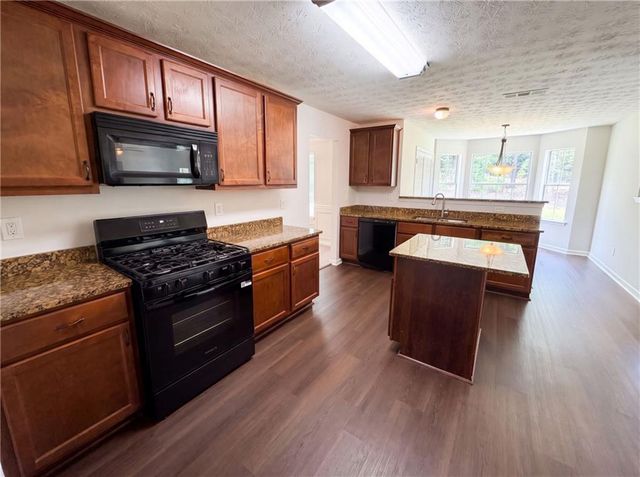 1672 Bennett Drive, Mcdonough, GA 30253
