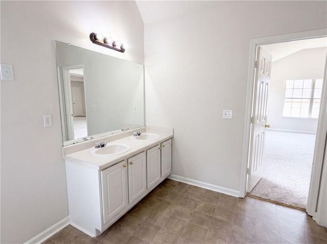 1672 Bennett Drive, Mcdonough, GA 30253