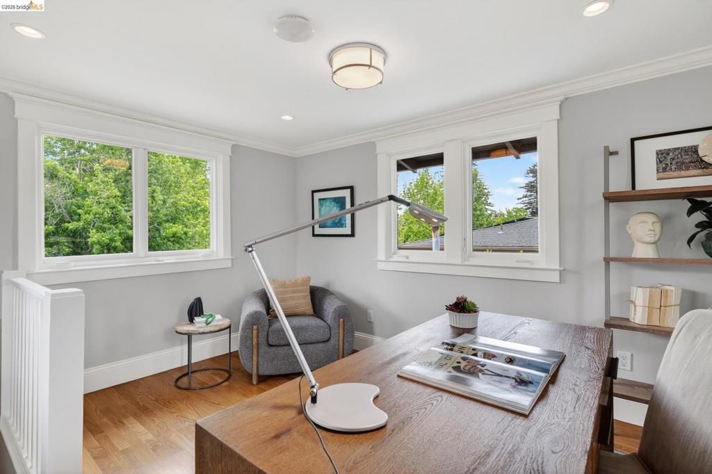 Image 38 of property listing at 153 Arbor Dr, Piedmont, CA 94610