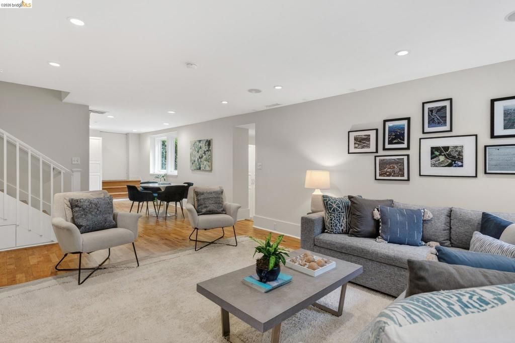 Image 41 of property listing at 153 Arbor Dr, Piedmont, CA 94610