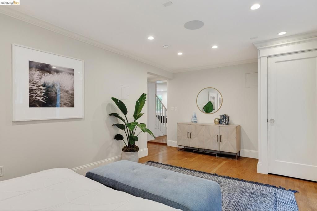 Image 46 of property listing at 153 Arbor Dr, Piedmont, CA 94610