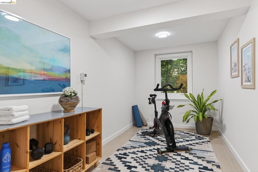 Image 47 of property listing at 153 Arbor Dr, Piedmont, CA 94610