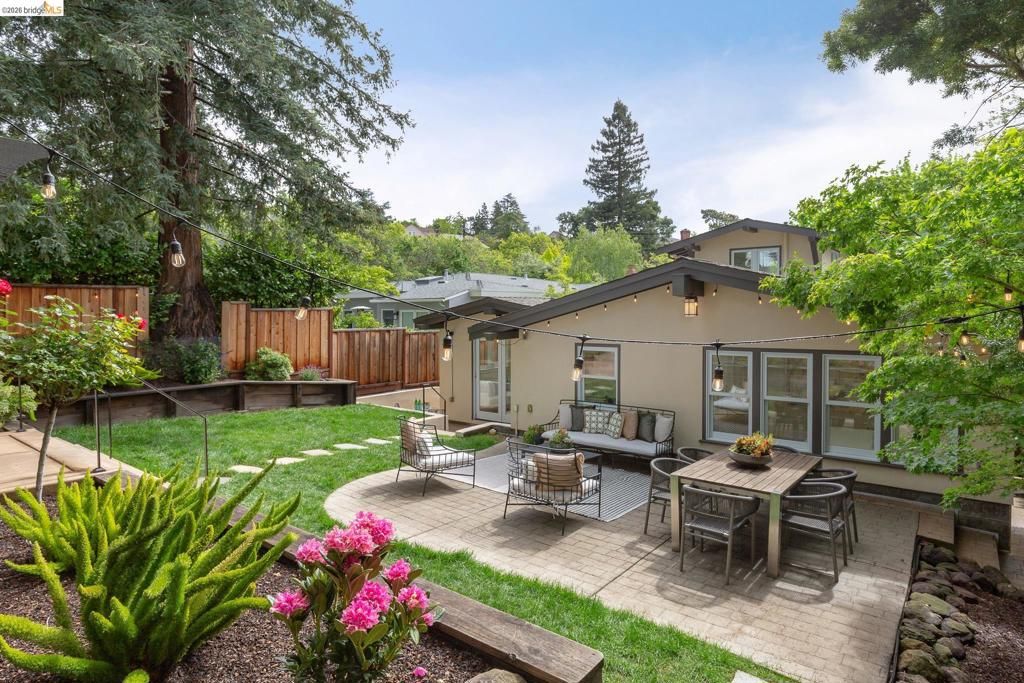 Image 48 of property listing at 153 Arbor Dr, Piedmont, CA 94610