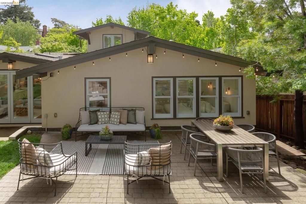 Image 56 of property listing at 153 Arbor Dr, Piedmont, CA 94610