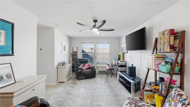 437 Signe, Seguin, TX 78155