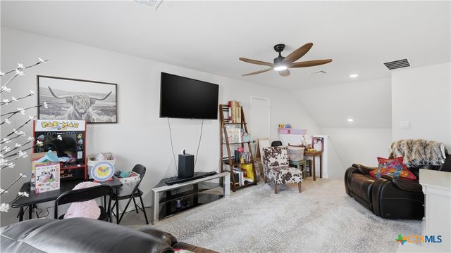 437 Signe, Seguin, TX 78155