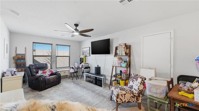 437 Signe, Seguin, TX 78155