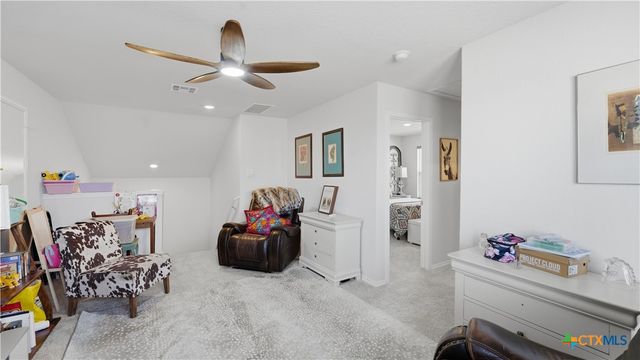 437 Signe, Seguin, TX 78155