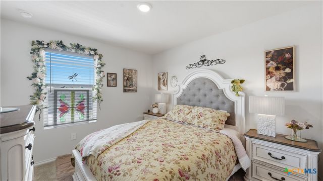 437 Signe, Seguin, TX 78155