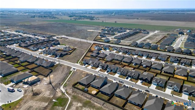 437 Signe, Seguin, TX 78155