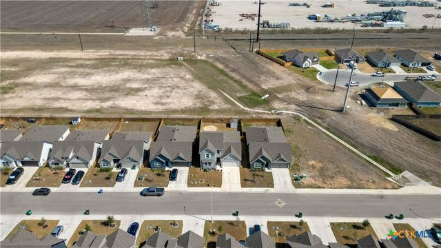 437 Signe, Seguin, TX 78155