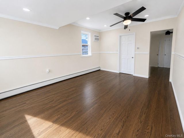11 Ivan Court, Brooklyn, NY 11229