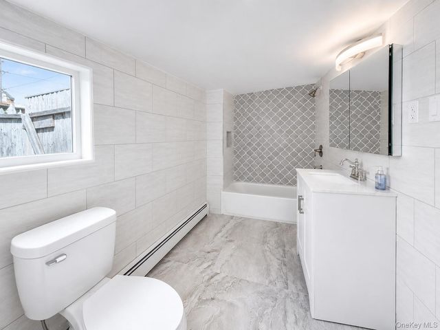 11 Ivan Court, Brooklyn, NY 11229