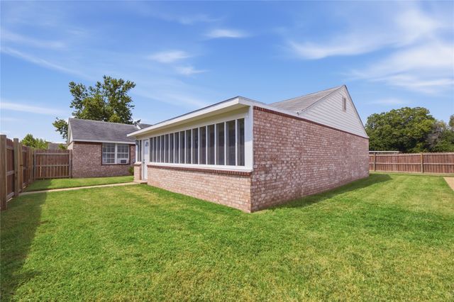 423 E Beaver Street, Jenks, OK 74037