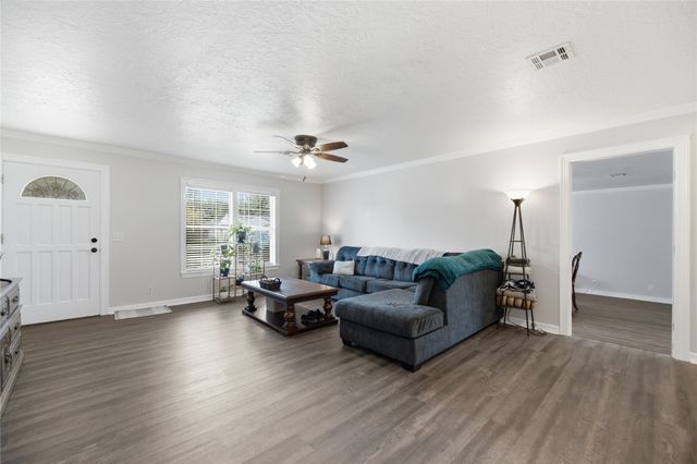 423 E Beaver Street, Jenks, OK 74037