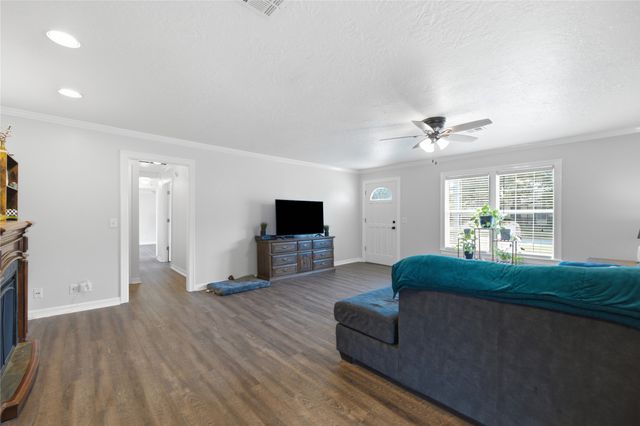 423 E Beaver Street, Jenks, OK 74037