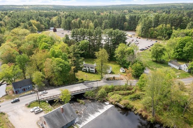 8 South Street, Townsend, MA 01469