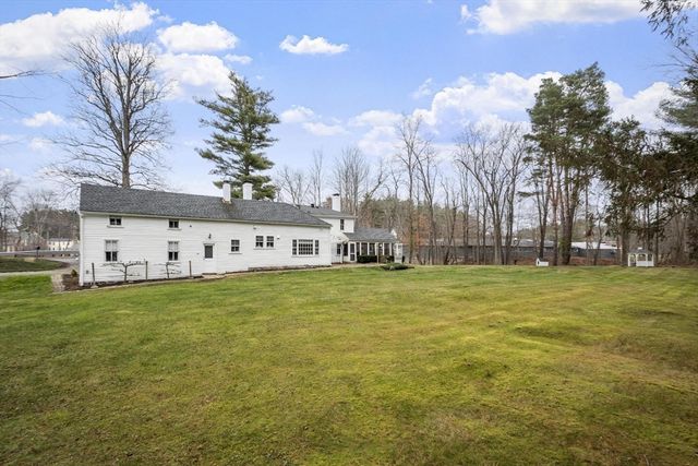 8 South Street, Townsend, MA 01469