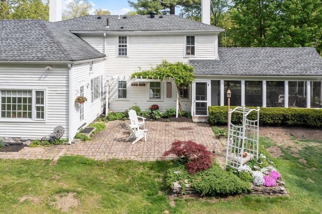 8 South Street, Townsend, MA 01469
